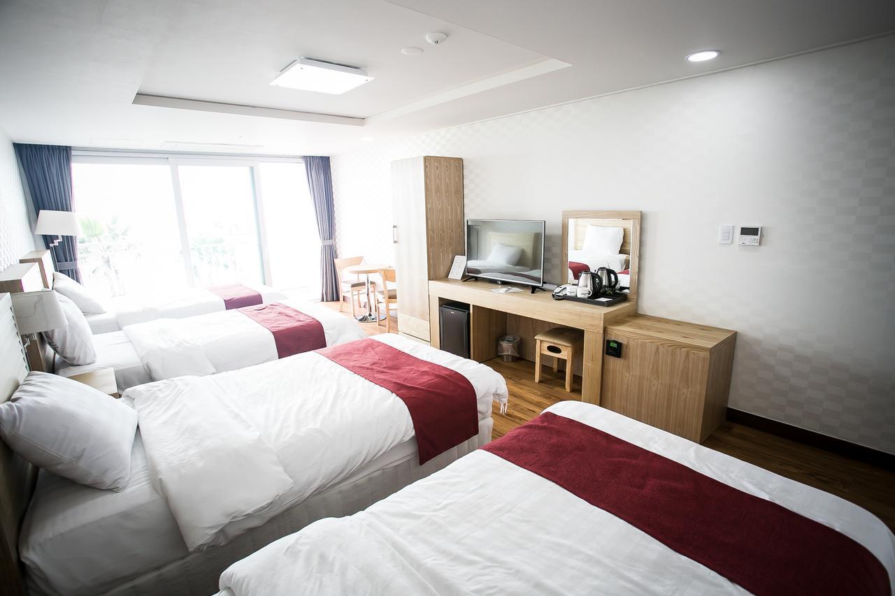 Breeze Bay Hotel Seogwipo Exterior foto
