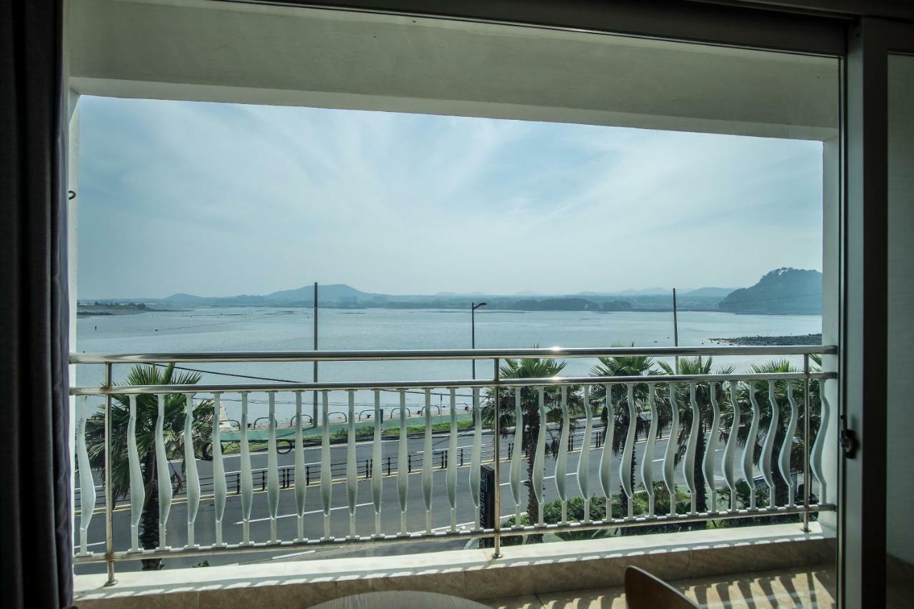 Breeze Bay Hotel Seogwipo Exterior foto