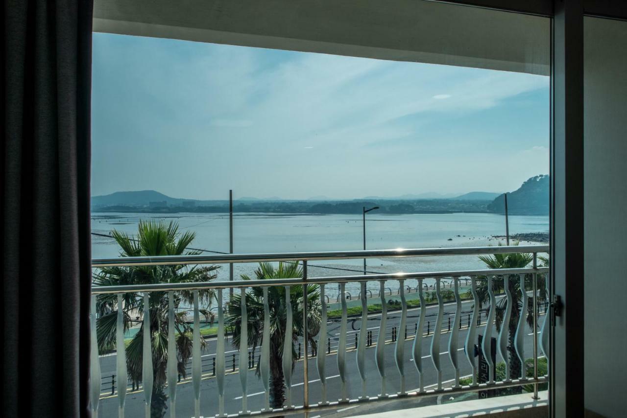 Breeze Bay Hotel Seogwipo Exterior foto